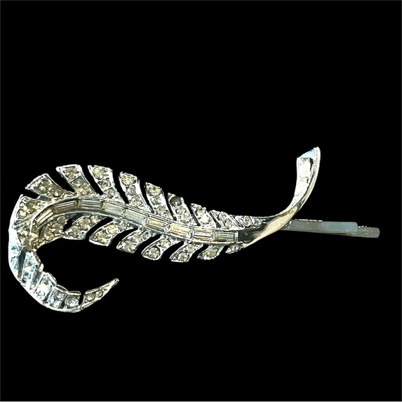 Rhinestone Hair Accessory – Statement Hairpin with Repurposed Vintage Jewelry - Picture 4 of 5